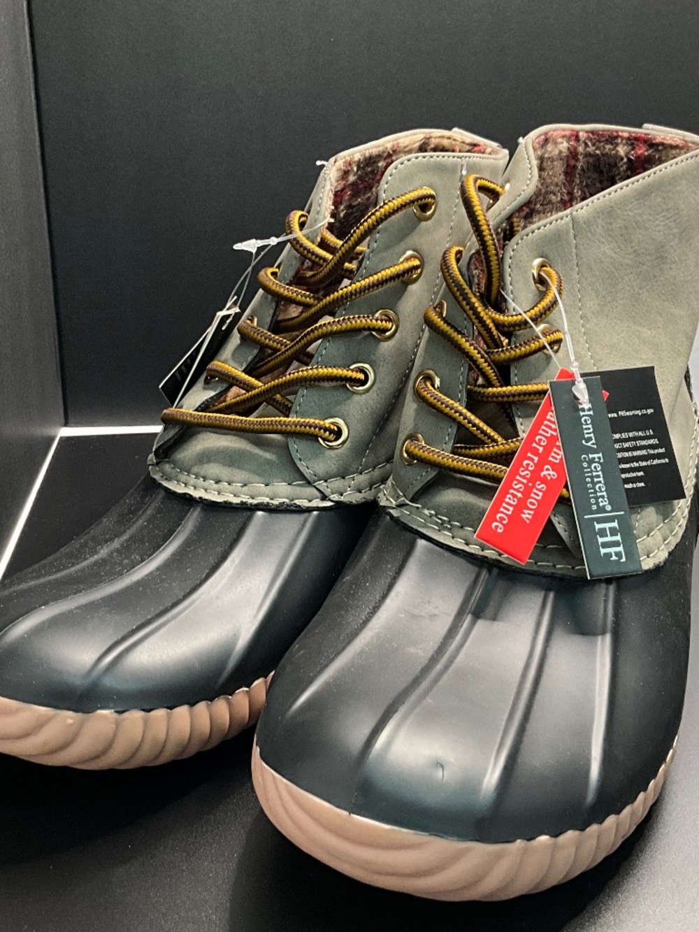 Henry Ferrera Mission 200 Water Resistant Duck Winter Boots. NWT. US Women’s 8